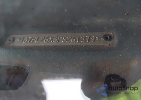 1993 Dodge Dakota from USA, damaged, VIN 1B7FL26X5PS261379